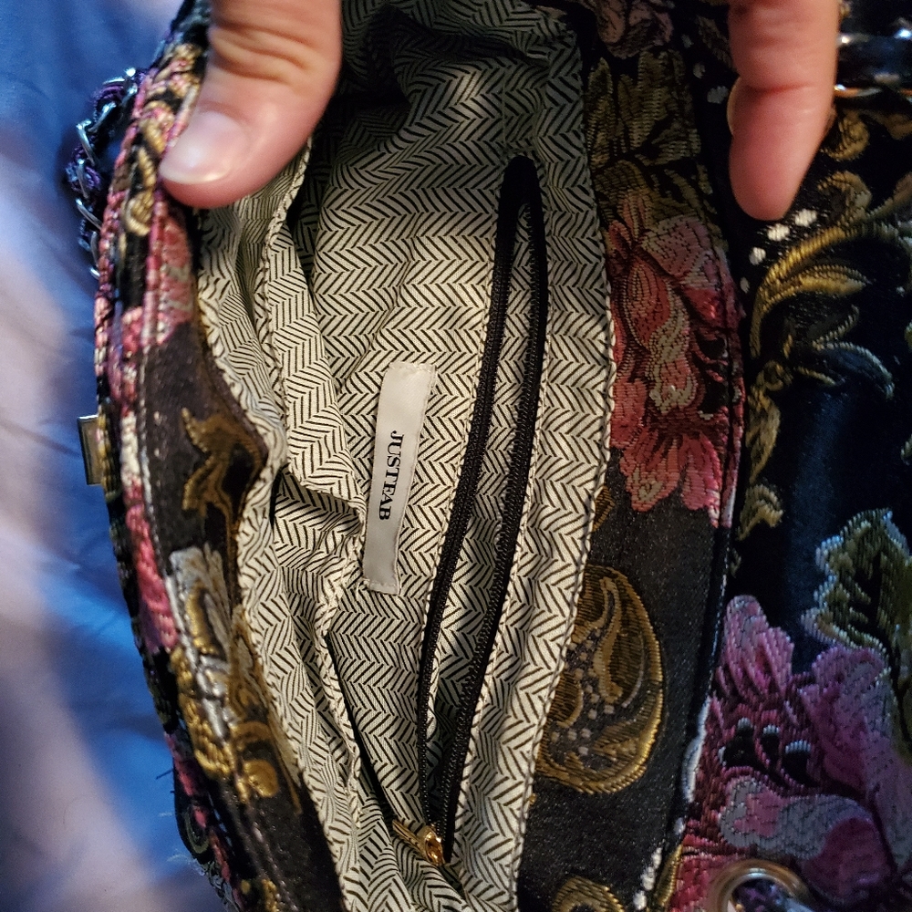 Purse - Picture 2 of 2